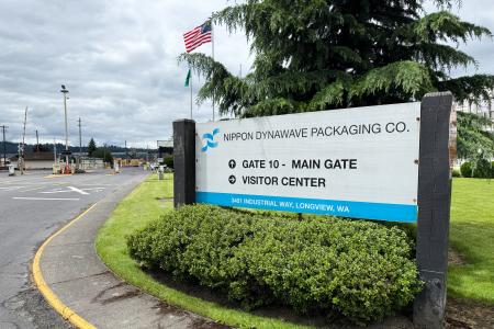　米ワシントン州ロングビューにある日本製紙の子会社「日本ダイナウェーブ・パッケージング」＝２６日（ＡＰ＝共同）