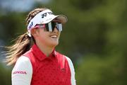 　ショップライトＬＰＧＡ最終ラウンド、８番ティーで笑顔を見せる岩井千怜＝５月３１日、ニュージャージー州ギャロウェー（ゲッティ＝共同）