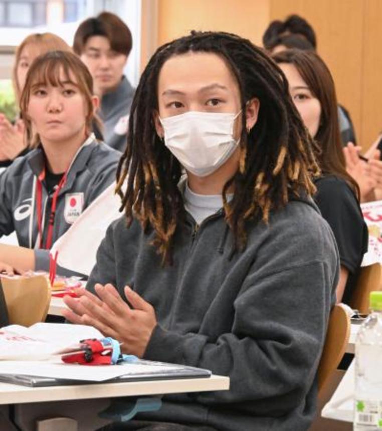 　合同合宿に参加したスノーボード男子の平野歩夢＝２４日、味の素ナショナルトレーニングセンター