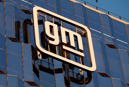 　米自動車大手ゼネラル・モーターズ（ＧＭ）のロゴ＝１月、ミシガン州デトロイト（ロイター＝共同）