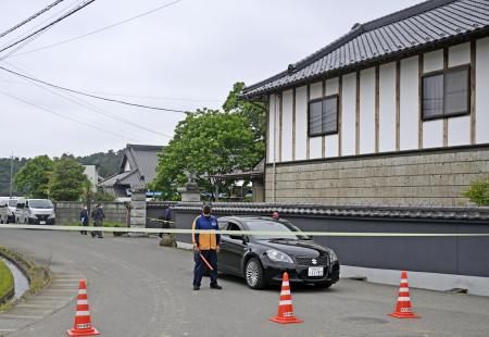 　強盗殺人事件があった栃木県上三川町の住宅付近＝５月