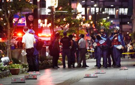 　男が暴れ複数人が負傷した水戸市南町の事件現場＝２８日午後７時１５分