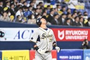 ホンダ熊本×西濃運輸＝５回裏西濃運輸１死一、三塁の好機を逃し天を仰ぐ野崎＝京セラドーム大阪