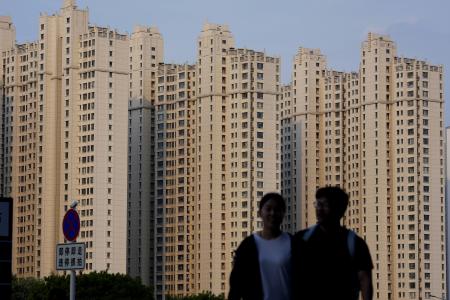 　中国山東省泰安市の高層マンション＝６月（共同）