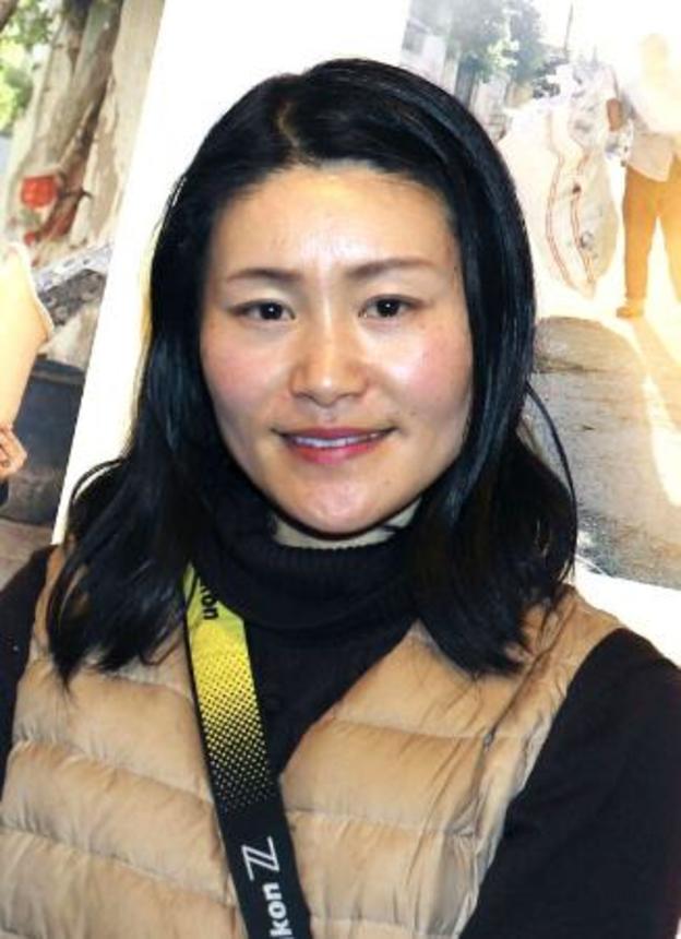 　小松由佳さん