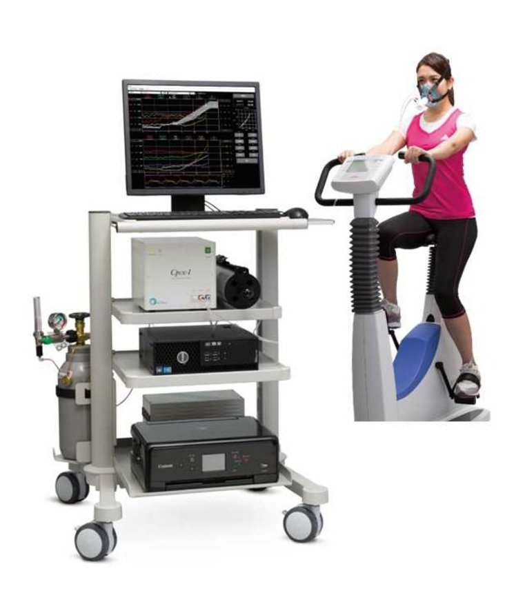 心肺運動負荷試験ＣＰＸのための呼気ガス分析装置（左）と自転車エルゴメーター