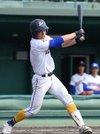 力強い打撃と安定感のある守備が魅力の県岐阜商高の高木翔斗
