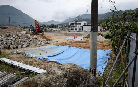 　男性の遺体が見つかった資材置き場＝２０日、北九州市小倉南区