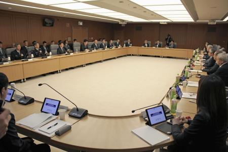 　２０２４年２月、防衛省で開かれた防衛力の抜本的強化に関する有識者会議の初会合