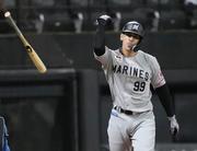 　４回、先制３ランを放ったロッテのソト＝エスコンフィールド