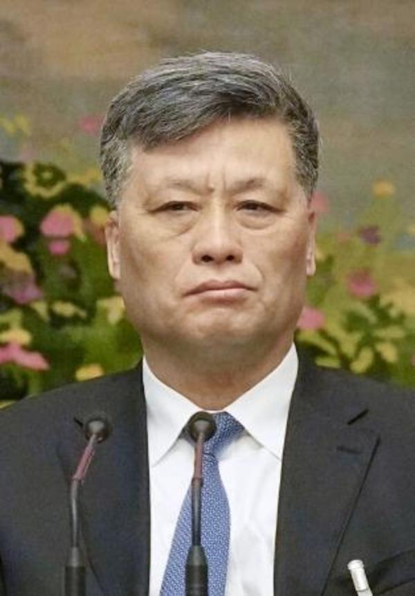　馬興瑞氏