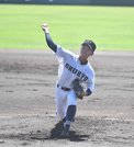 天理×中京＝力投する中京の先発川口＝明石トーカロ球場