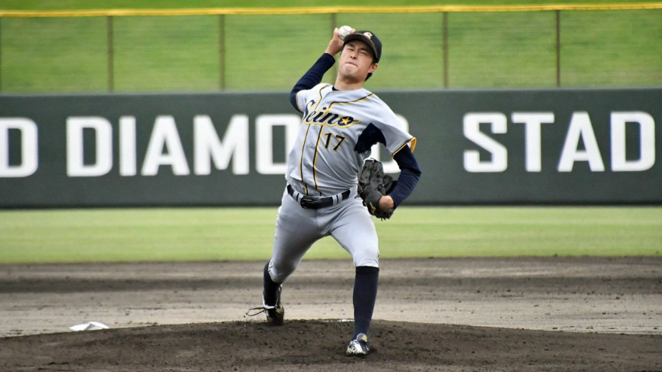 東海理化×西濃運輸＝力投する西濃運輸先発の奥＝岡崎市民