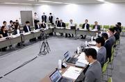 　開かれた専門委員会の初会合＝１３日午後、厚労省