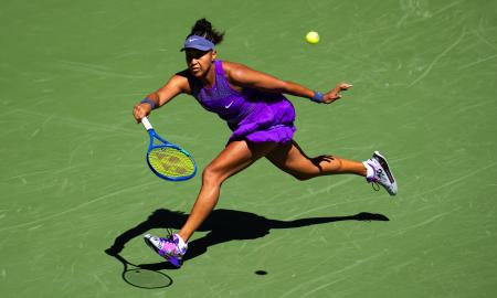　全米テニス女子シングルス３回戦でプレーする大坂なおみ＝３０日（ゲッティ＝共同）