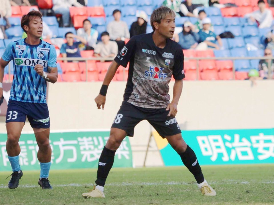 ＦＣ大阪×ＦＣ岐阜＝途中出場し、後半４３分に同点ゴールを決めたＦＣ岐阜のＦＷ田中＝東大阪市花園ラグビー場（ＦＣ岐阜提供）