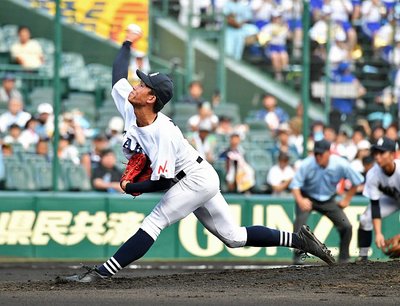 大垣日大×近江＝先発し、力投する大垣日大のエース山田＝阪神甲子園球場