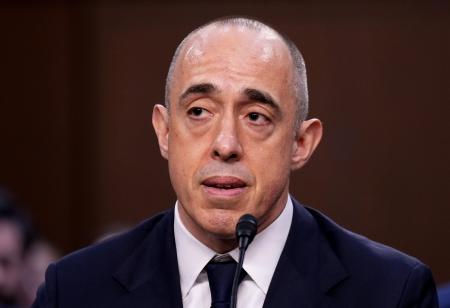 　米上院司法委員会の公聴会に臨んだエミル・ボーブ氏＝２５日、ワシントン（ゲッティ＝共同）