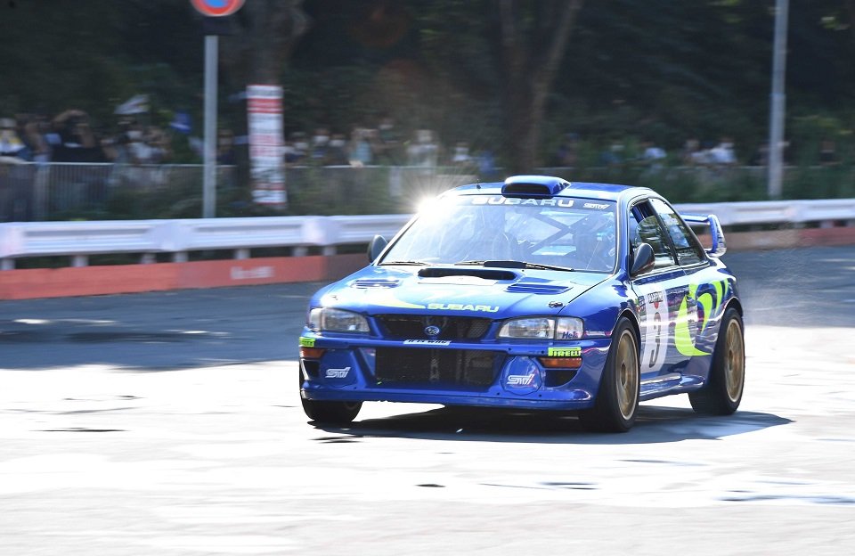 迫力ある走りを見せるインプレッサＷＲＣ＝愛知県名古屋市