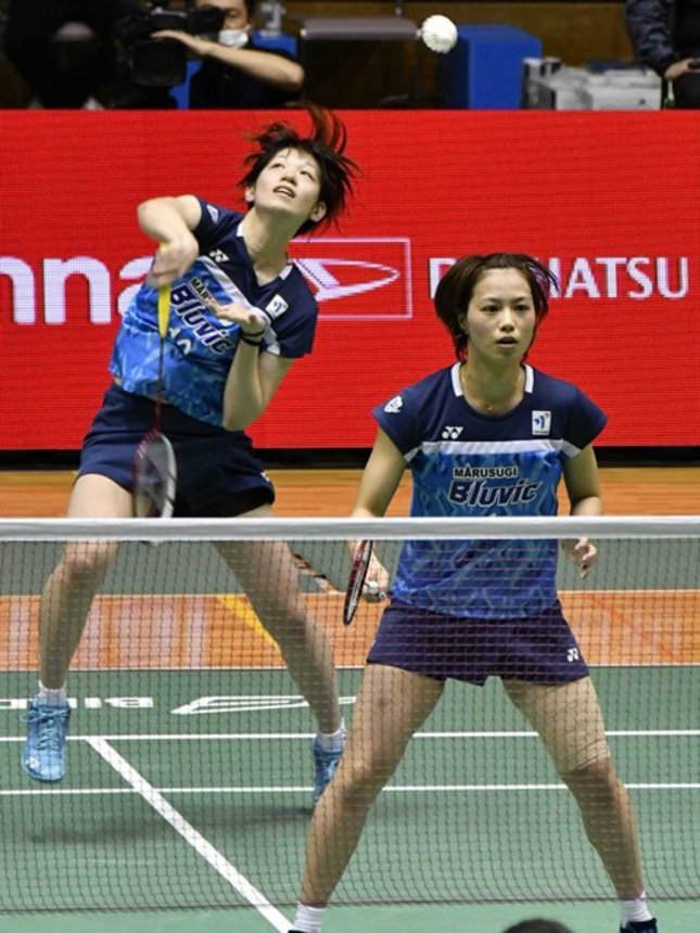 バドミントン女子ダブルスで金メダル獲得が期待される福島（手前）、広田組