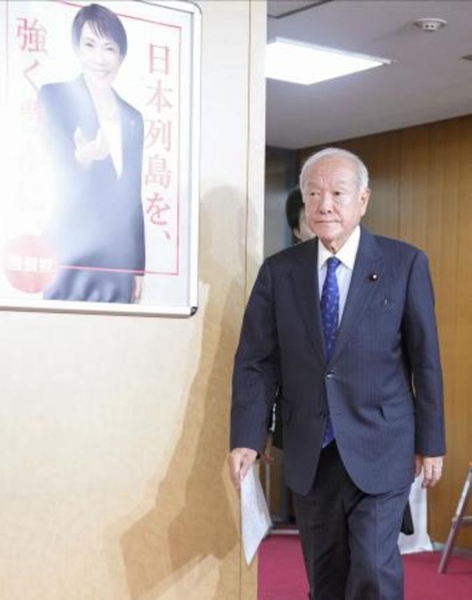 　自民党の鈴木幹事長＝７月、東京・永田町の党本部
