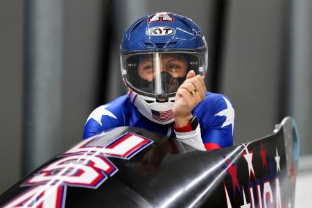 　ボブスレー女子１人乗りで優勝したエラナ・マイヤーズテーラー＝１６日、コルティナダンペッツォ（ゲッティ＝共同）