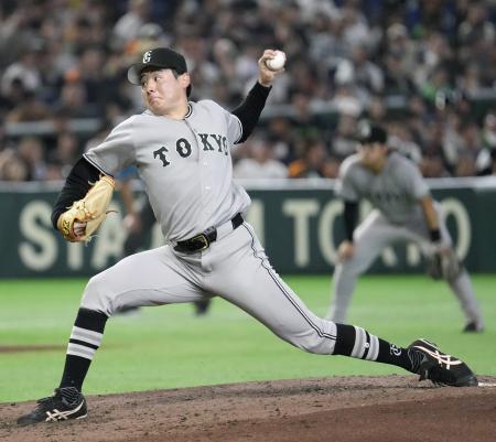 　ヤクルト戦に先発し、６回１失点で８勝目を挙げた巨人・竹丸＝東京ドーム