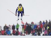 女子スキークロス１回戦　滑走する新井真季子＝リビーニョ（共同）