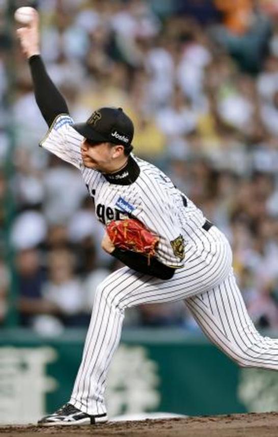 　巨人戦に先発した阪神・才木＝甲子園