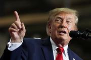 　米サウスカロライナ州ペンドルトンで開かれた集会で演説するトランプ大統領＝２１日（ロイター＝共同）