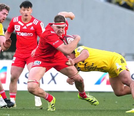 　東京ＳＧ―神戸　後半、突進する神戸・レタリック＝味スタ