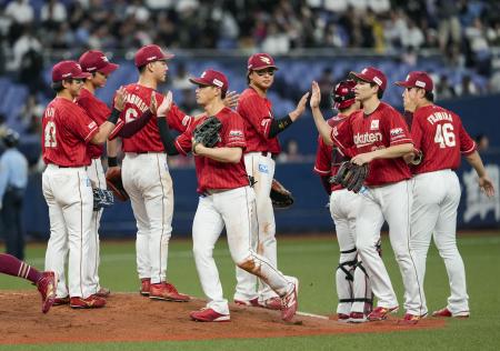 　オリックスに勝利した楽天ナイン＝京セラドーム