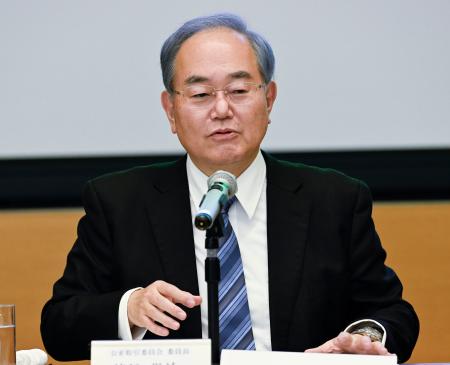 　共同通信社の加盟社経済編集責任者会議で講演する公正取引委員会の茶谷栄治委員長＝１５日午後、東京・東新橋
