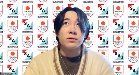 　オンラインで取材に応じるスノーボード男子ハーフパイプの戸塚優斗＝３日（共同）