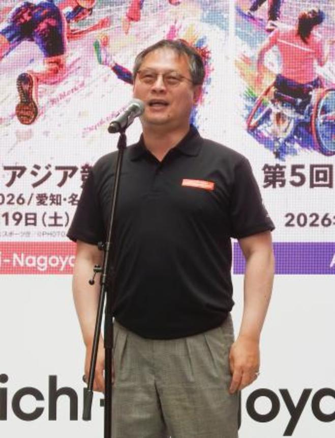 　イベントに参加し、あいさつするスポーツ庁の河合純一長官＝３０日、東京都内