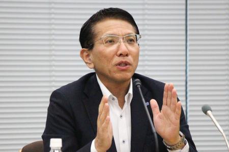 　記者会見する北陸電力の松田光司社長＝１８日午後、東京都千代田区