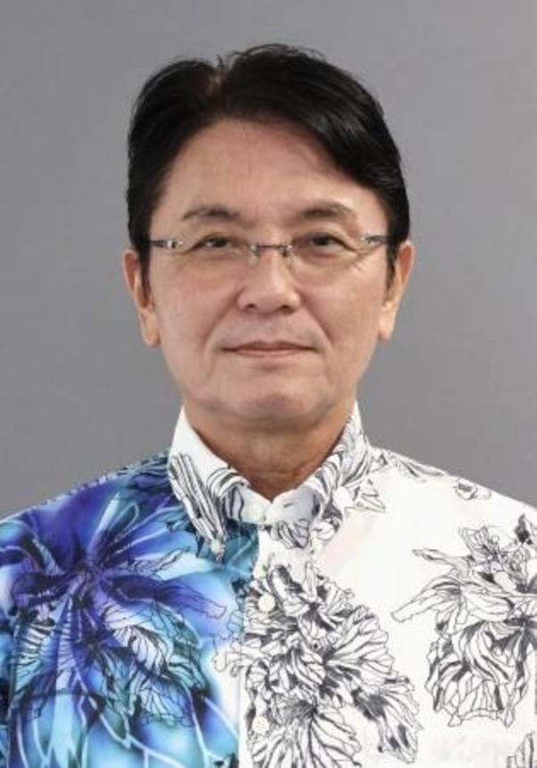 　知念覚氏