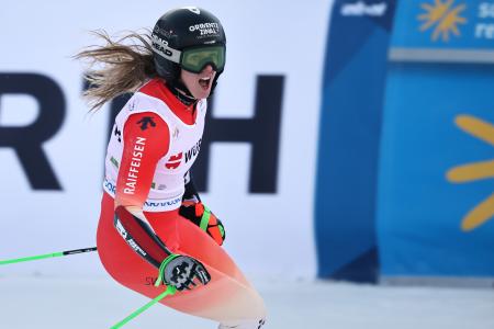 　アルペンスキーＷ杯、女子大回転で今季初勝利を挙げたカミーユ・ラスト＝３日、クラニスカゴラ（ＡＰ＝共同）