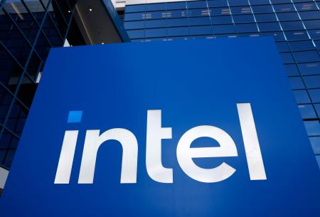 　インテルの本社＝１月２２日、米カリフォルニア州サンタクララ（ゲッティ＝共同）