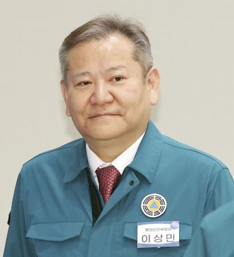 　李祥敏前行政安全相（聯合＝共同）