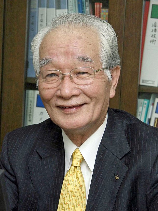 松久信夫氏