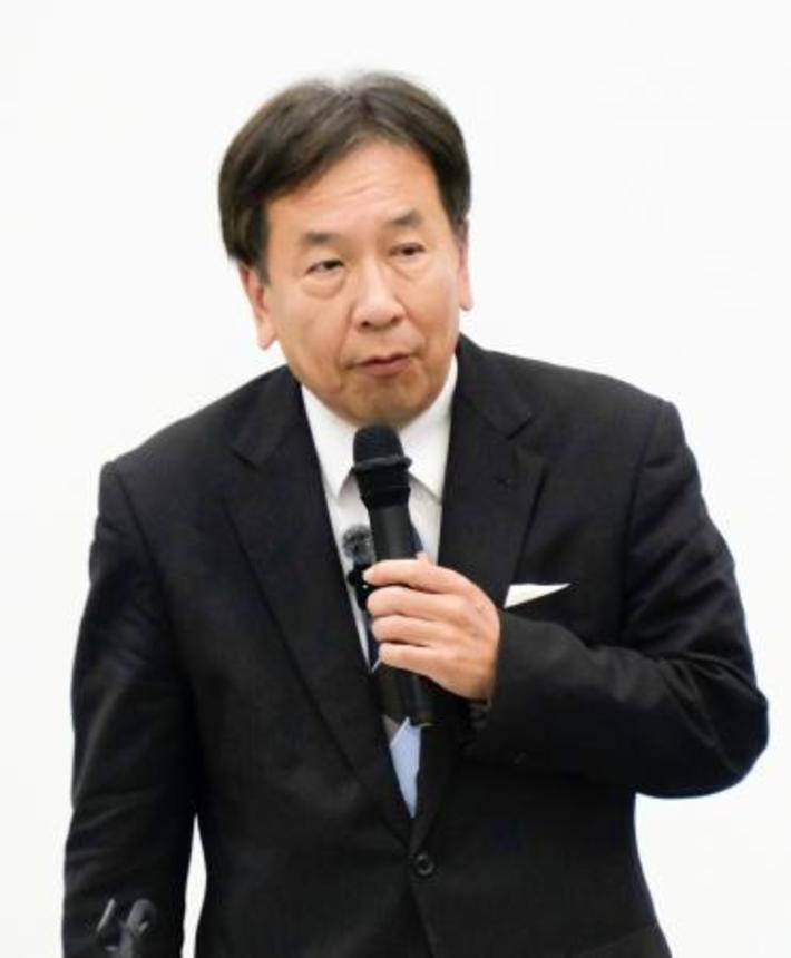 　さいたま市の会合で講演する枝野幸男元衆院議員＝２４日午後