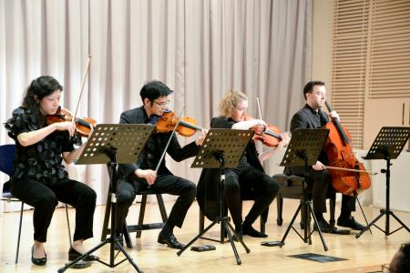 　「ミュージック・フロム・ジャパン」の演奏会＝１２日、米ニューヨーク（共同）