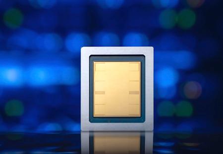 　グーグルが発表した推論用新型ＡＩ半導体＝米ラスベガス（グーグル提供・共同）