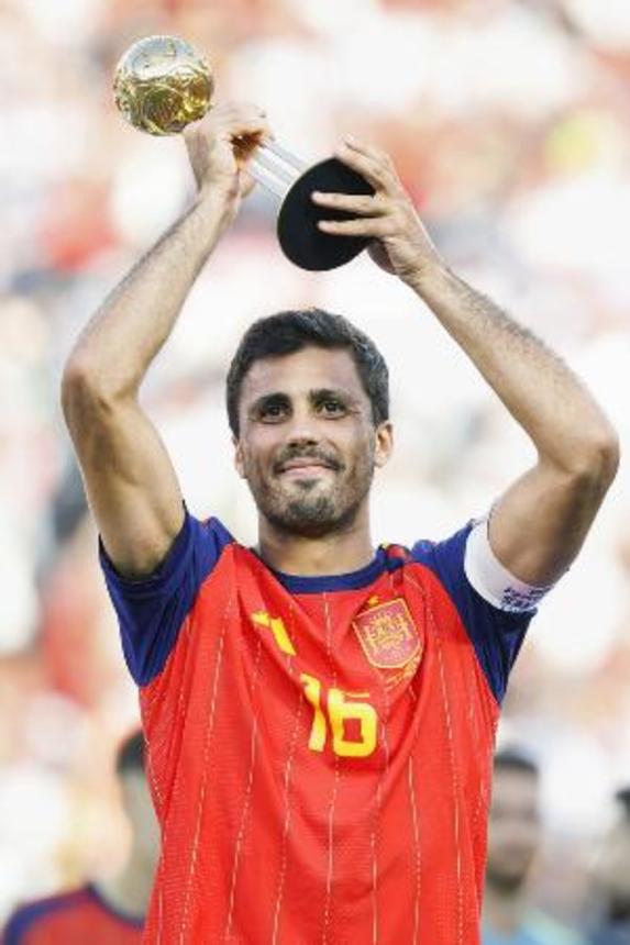 　ワールドカップ（Ｗ杯）北中米３カ国大会で最優秀選手に選ばれたスペインのロドリ＝７月、ニューヨーク（共同）