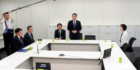 　自民党、公明党、日本維新の会が開いた教育無償化に関する実務者協議＝１４日午後、国会
