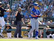 　パイレーツ戦の２回、三振に倒れたブルージェイズ・岡本。３打数無安打だった＝ブラデントン（共同）