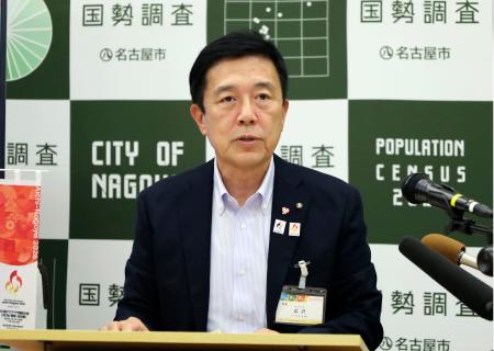 　記者会見で中国・南京市との交流再開に意欲を示した名古屋市の広沢一郎市長＝４日午前、名古屋市役所