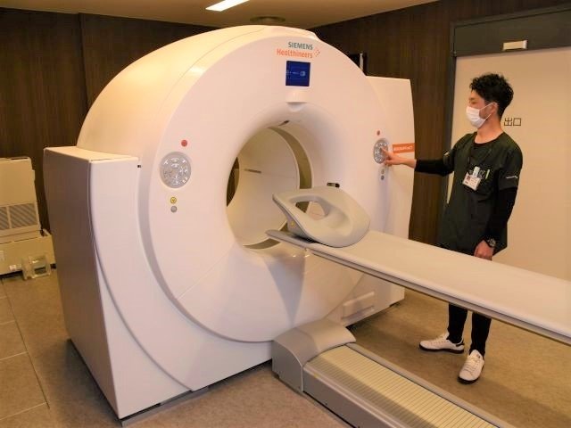 ２２日から新たに導入されるがん検査装置。これまでより高い精度の検査が期待できるという＝大垣市南頬町、大垣市民病院