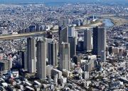 　タワーマンションが立ち並ぶ川崎市の武蔵小杉駅周辺＝１月（共同通信社ヘリから）